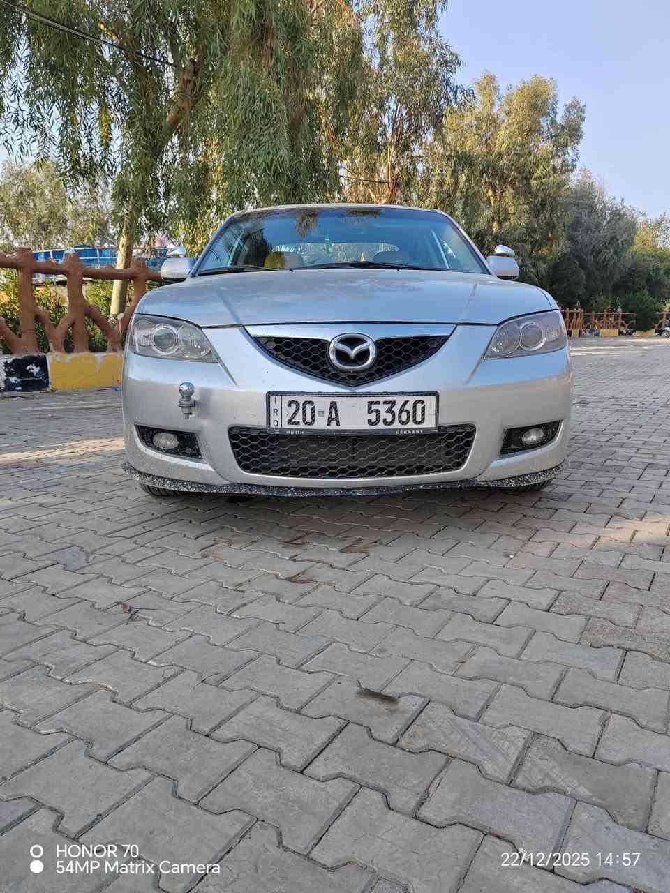 مازدا موديل 2008 
محرك 2000 كير عادي 5 + R ، سيارة عملية ومناسبة للاستخدام اليومي والسفر.

الحالة العامة ممتازة ولله الحمد، السيارة نظيفة من الداخل والخارج والداخلية بحالة جيدة جدًا بدون تمزقات أو استهلاك زائد. الصدر جديد والشاصي والمحرك والكير بحالة ممتازة ويعملون بشكل سلس. ماشية 122 الف 

المواصفات:
محرك 4 سلندر اقتصادي في الوقود
كير عادي 5 نمر + R  ناعم 
ثبات ممتاز على الطريق
مناسبة للاستخدام الشخصي أو العائلي

السعر المطلوب: 69 $
السعر قابل للتفاوض البسيط للجاد فقط.

السيارة جاهزة
ومن يبحث عن سيارة نظيفة بسعر مناسب
للتواصل عبرا الهاتف 
***********
افكر بالمراوس كوري ياباني امريكي
