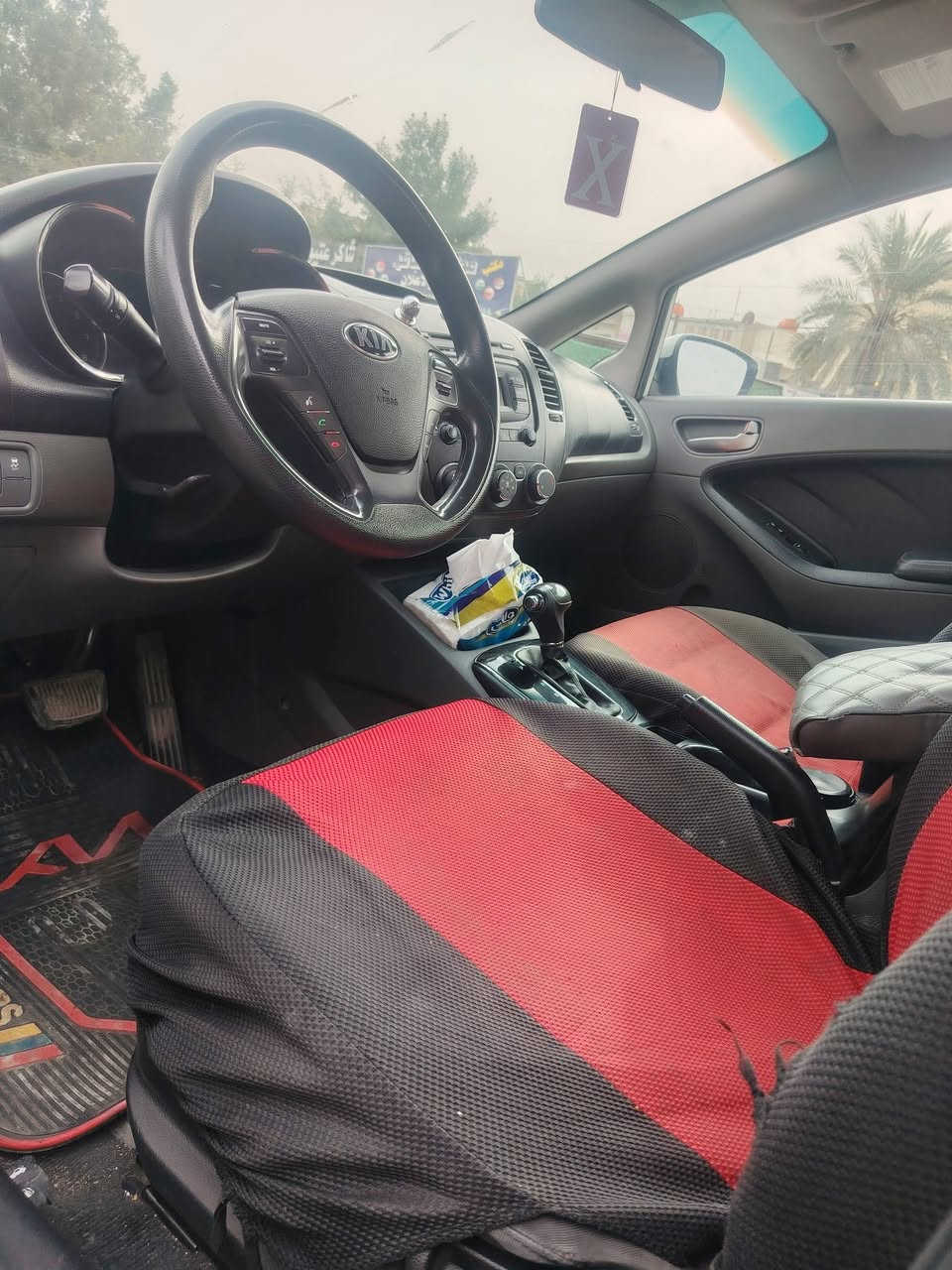 ☑️فورتي ١٧ لون ابيض رقم اربيل
☑️حادث امريكا جاملغ سائق لالغد ولاشاصي 
☑️بيه هنا طخه بالدوسه ومصبوغه  وبيه شخط بالباب خلفي موضح بالصوره 
☑️السونار قديم قبل سنتين 
☑️كير At — محرك ٢٠٠٠ دوش 
☑️ماشيه ١٥٥ 
السياره احلى من الصور بهواي 
مكاني بغداد السعر ١٢٠ وبيه مجال قليل 
 رقم الهاتف ***********
