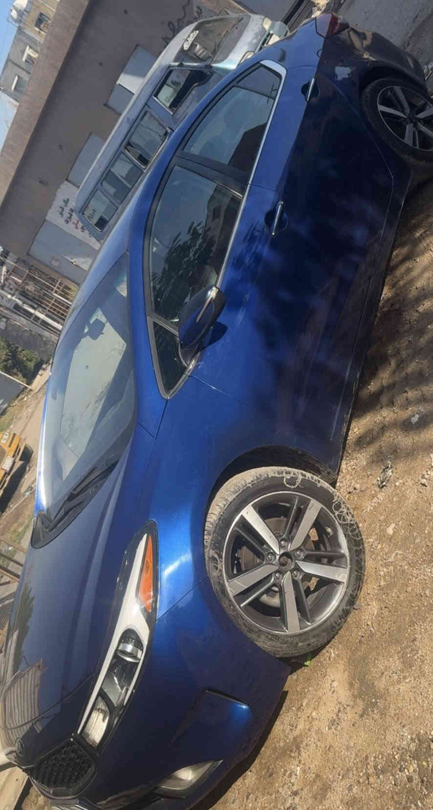 فورتي 2017 
محرك2000 دوش
-اقرأ الملاحضة-
رقم بغداد وارد امريكي
فول مواصفات عدى فتحة سقف 
تحكم ستيرن 
تدفئة كشنات
بصمه ابواب
فتح صندوگ عن بعد
قطعتين تبريد
اشاير مري
مانع انزلاق
كاميرا خلفيه
شاشة كار بلي
مري شفط
مثبت سرعه
3 انضمه قياده 
⭕️ملاحضه السياره مجفته فقط كازكيت 
تجي وتشوفها 
مصبوغه حزام ومبدله باب سونارها موجود
السعر 95 وبيها مجال بسيط 
مكان السياره بغداد الاتصال ***********
