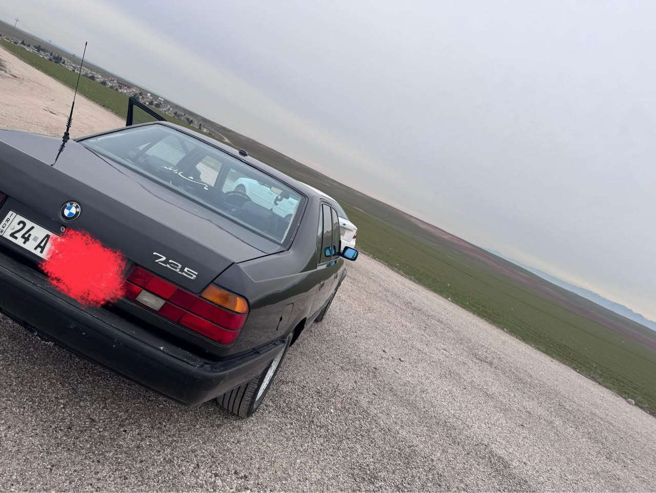 Bwm موديل1990
رقم جديد
سنويه جديده
هزه لغاية شهر الرابع
 غرامات لا يوجد
كير اوتوماتيك
للاستفسار 
*********** دهوك, العراق
