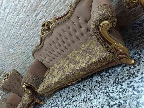 تخم تركي ملكي 10مقاعد خشب زان السعر ٦٠٠ المكان كوفه ***********
