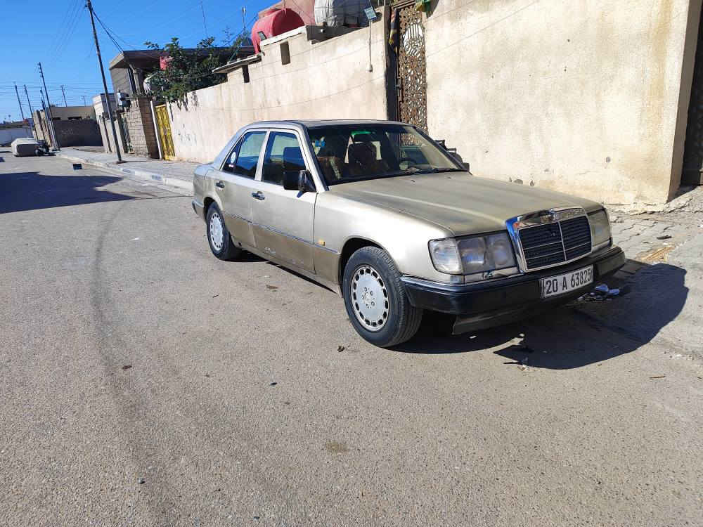 سياره مارسيدس مديل 91 مكينه وكير ثنين ونص بل كارتون حداديه جديده تخم تير جديد رقم نكليزي السنويه لغايه 29 مكان السياره البصره قضاء المدينه السياره مكفوله من الضربه قواعد الدبل سليمات ومكفولات السعر 38وبيهه مجال شراي يتصل *********** المدينة, البصرة
