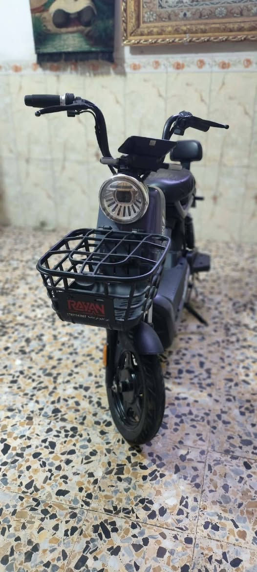 دراجه شحن للبيع شركه الريان حجم 14السعر 290رقم الهاتف ***********
