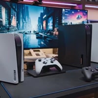 بليستيشن مهكر • اكس بوكس سيريس • اقراص العاب