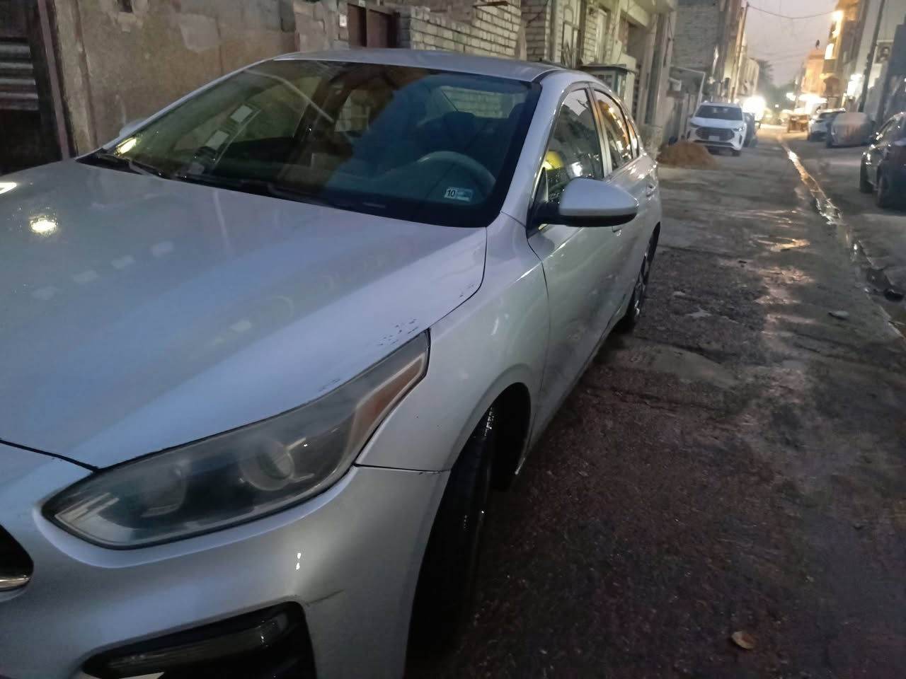 السلام عليكم فورتي 19 كير AT حادثه جاملغ وباب جه السائق السياره حلوه وخير من الله السعر125وبيه طخه خفيفه بالعاميه الخلفيه خفيفه جدأ


**إذا كنت صاحب هذا الإعلان وتريد حذفه لأي سبب، رجاءا أرسل رسالة إلى الدعم الفني**