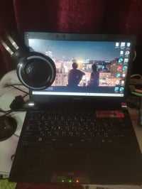 لابتوب • للبيع • بيه مجال