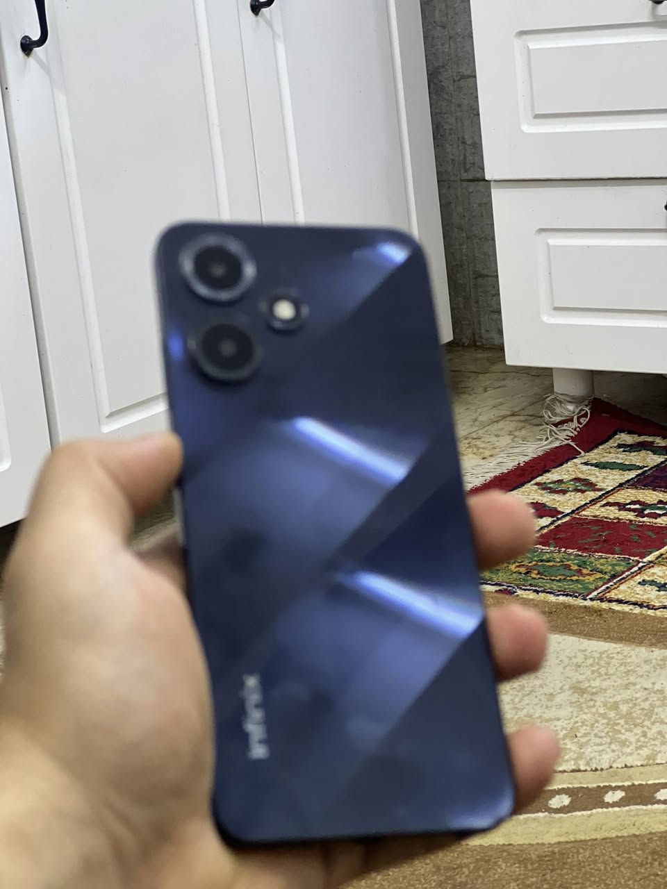 السلام عليكم انفنكس هوت 30 play نضيف بي بس الفطر بلشاشه ممفتوح تجي تاخذه من البيت ممفتوووووح امانه الجهاز سريع للالعاب او دراسه سعره 55الف مكان بغداد قرب المستنصريه اتصال ***********
