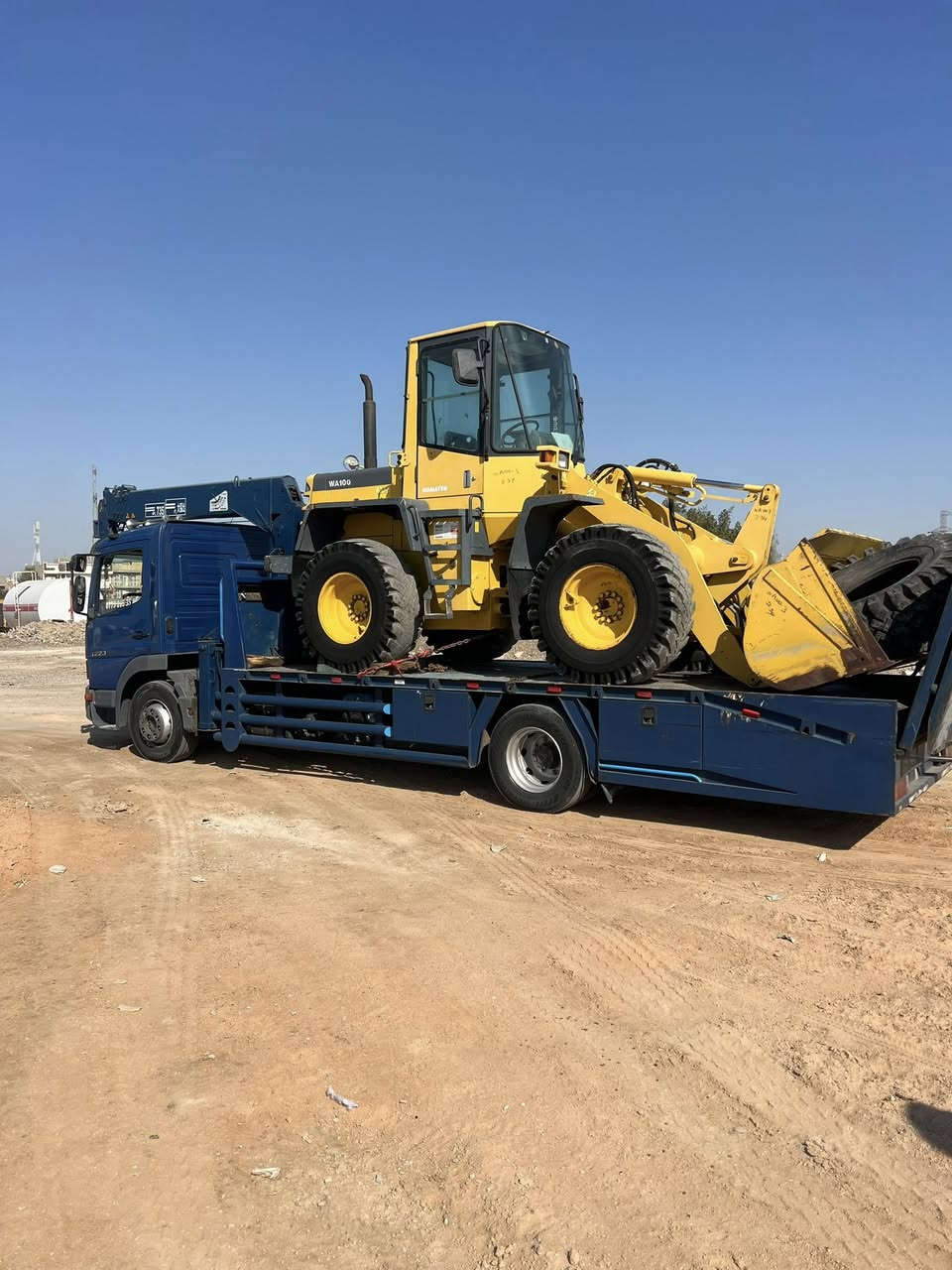 السلام عليكم اتيكو 2003 سنويه جديده  لل 28كرين 5طن أربع سلايتات سياره 8برغي مكينه 6سلندر باب دفتري بدي 6ونص خير من الله جاهزه للعمل اي استفسار ع الرقم مامتواجد ع الفيس /077321535/***********  
سعر 300 وبي مجال
