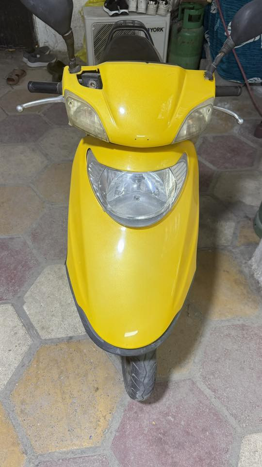 فراشه للبيع نضيفه جداً محرك مفتوح مرا واحده سعر 350 الف وبيه مجال حك الجيه ***********
