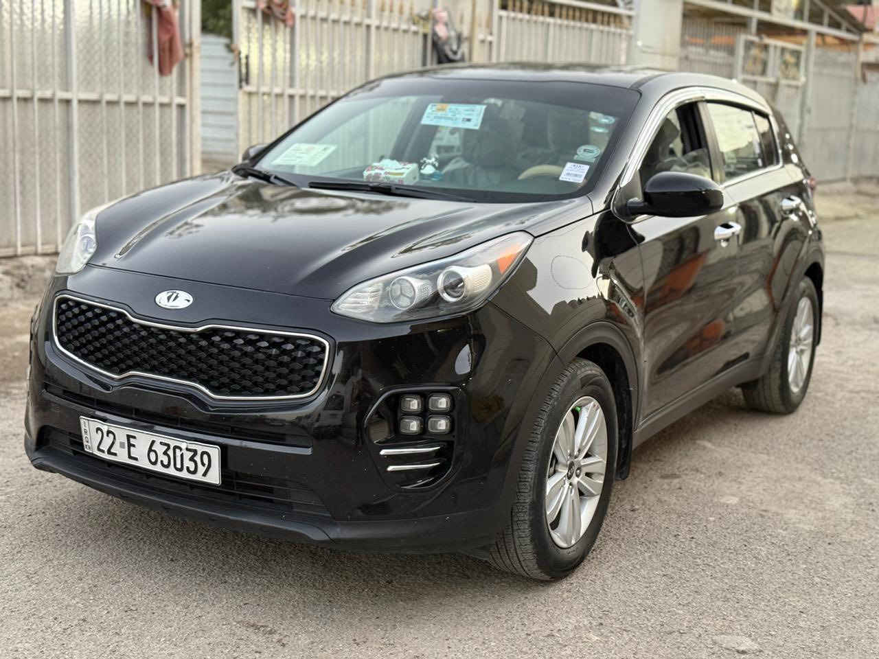 للبيع كيا سبورتج امريكي موديل 2019 بيه صبغ فقط جاملغ خلفي والباقي كفالة
مكينة وكير برغي ما مفتوح بيهن ماشيه 59 الف حقيقي جديدة بمعنى الكلمة تخم تاير وصدر خير من الله السعر 148 وبيه مجال مكانها بغداد ***********
