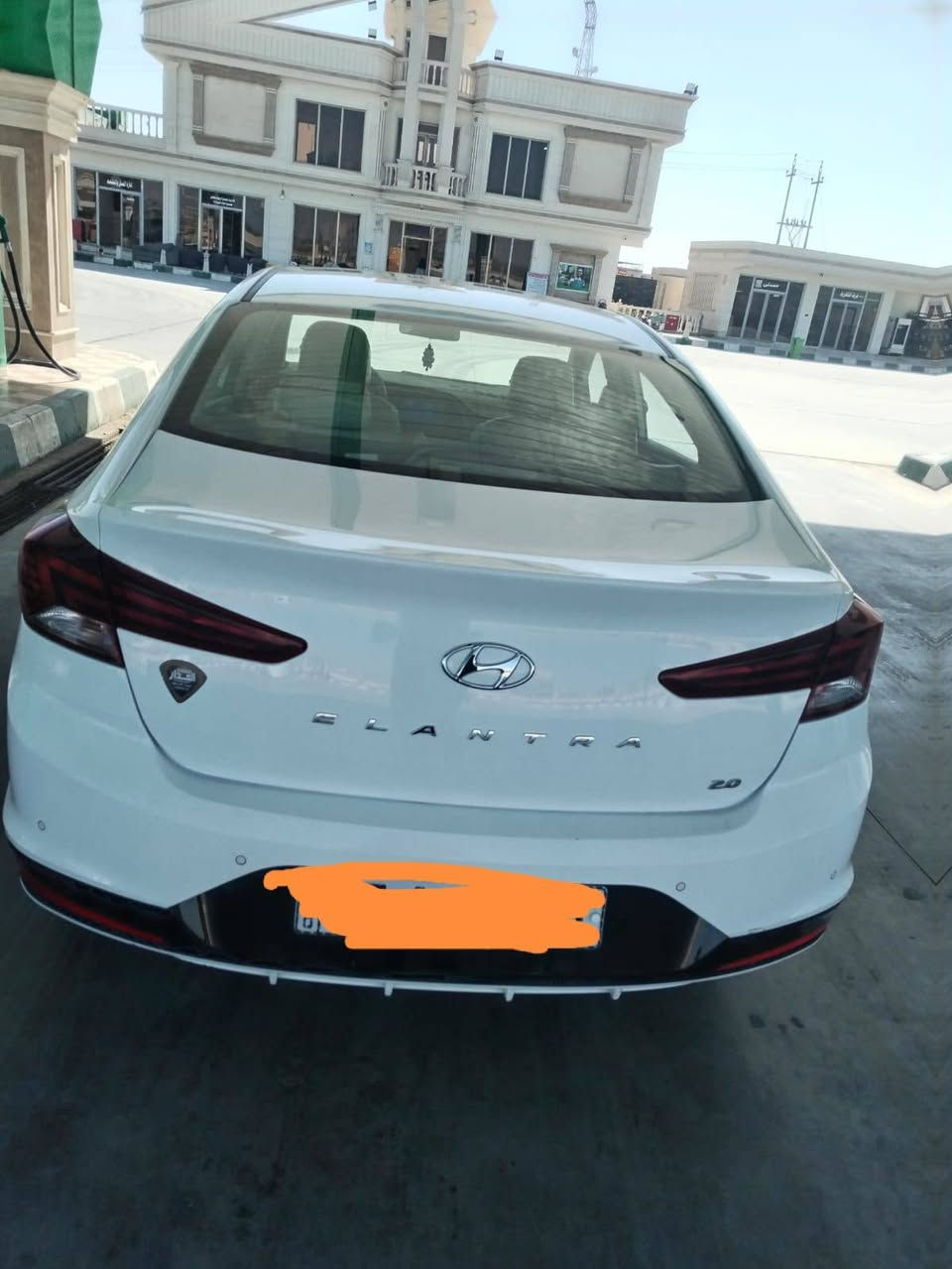 سلام عليكم 
النترا موديل 2020 
خليجي 
فول مواصفات 1/1 
المواصفات :- 
مري شفط 
بصمة تشغيل
بصمة ابواب 
بصمة جنطة 
أنظمة قياده  ( ايكو / سبورت / نورمال ) 
فتحة سقف 
اشاير بالمري 
شاشة
كامرة خلفيه واماميه
حساسات اماميه 
حساسات خلفيه
تحكمات ستيرن جهتين 
تبريد قطعتين 
مكينه 2000 دوش 
كهربائيات كله شغاله 
تدفئة / تبريد شغال 
رقم ميسان
مكان السياره ميسان
ا
الاتصال على الرقم
***********
