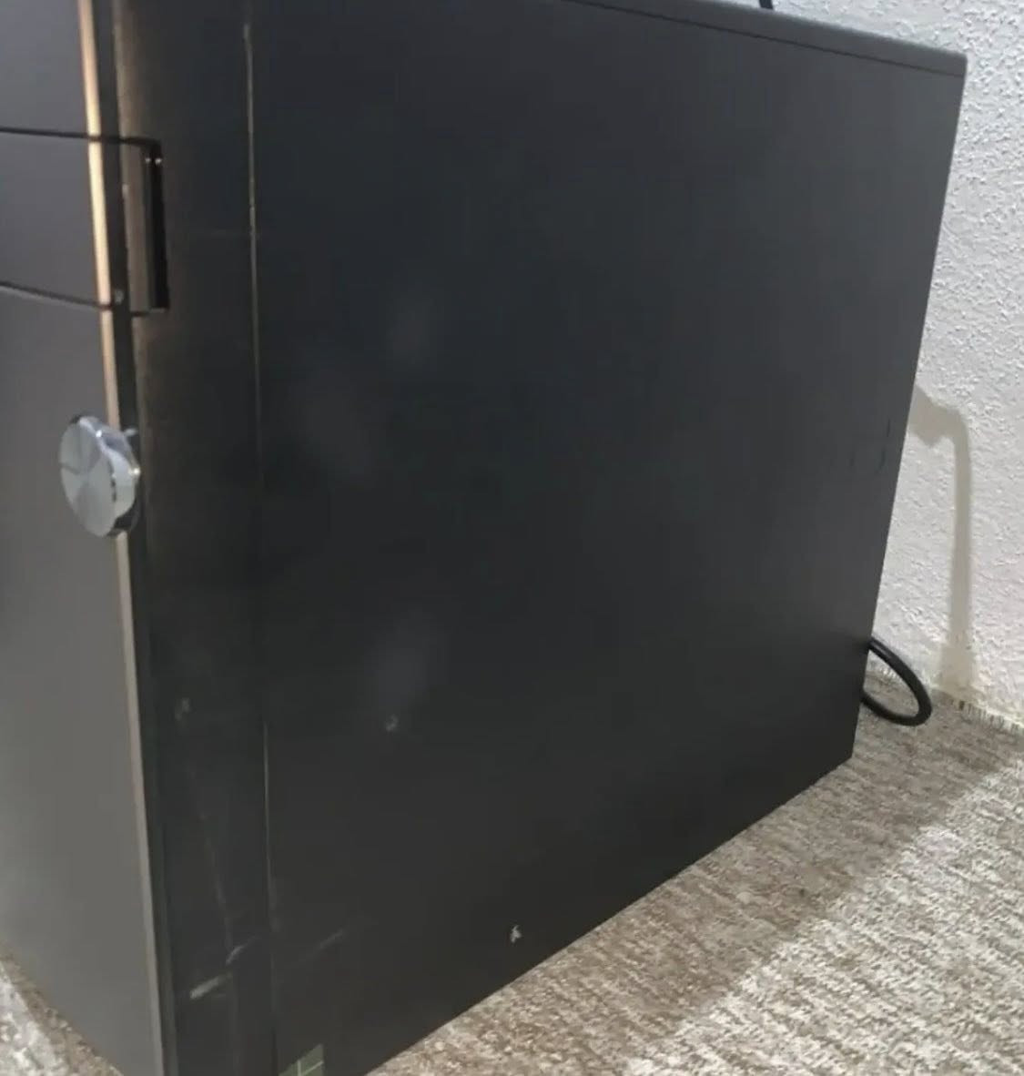 كومبيوتةرةكي لاو و ئةوزان بو لةعبا و تشتا core i5-3350p gpu invidea gt640 3gb ram 4 hdd320gb windos 10pro  سعر ٧٥ هزار و مةجالةكي باش ي تيدا جهي من دهوك 
واتساب / ***********

