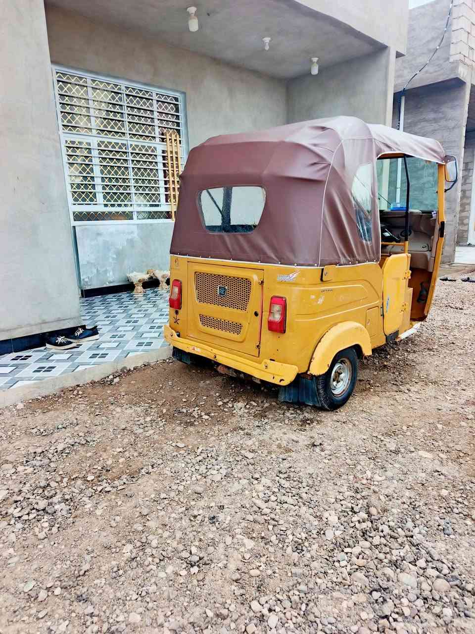 سلام عليكم تكتك البيع موديل 21 وراق ضايعات وكفلك من سرقه وقنوينات تكتك خير من الله السعر//3500وبيه مجال الشراي المكان ديالى الخالص هبهب /ستفسار//***********/×/***********/
