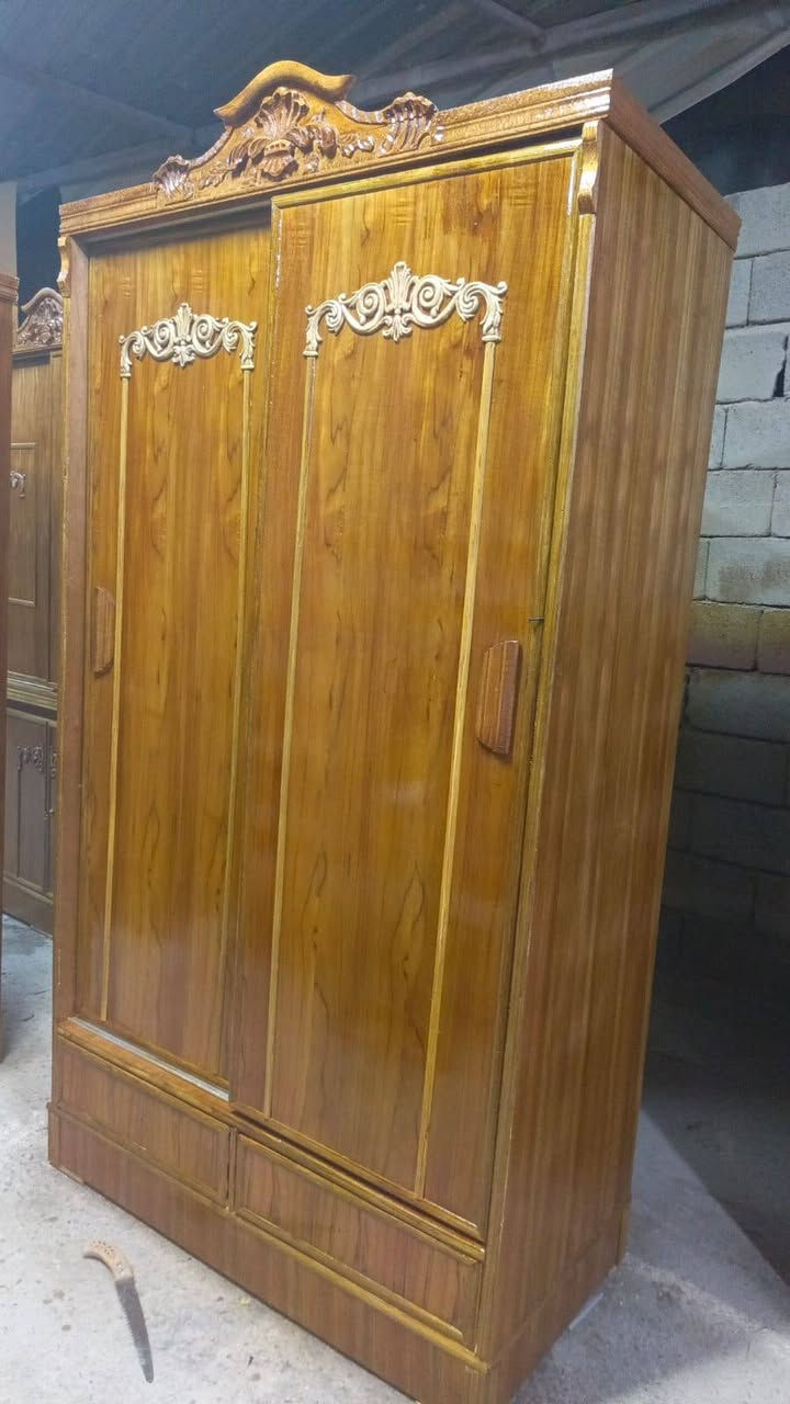 يتوفر لدينا كناتير بوفيات فراش جميع قياسات صاج سلايت مع قاصة داخلية في الكنتور بعقوبة كاطون شارع أبو رباح مجاور مرطبات السيد *********** مزاد ابو كرار الغريباوي
