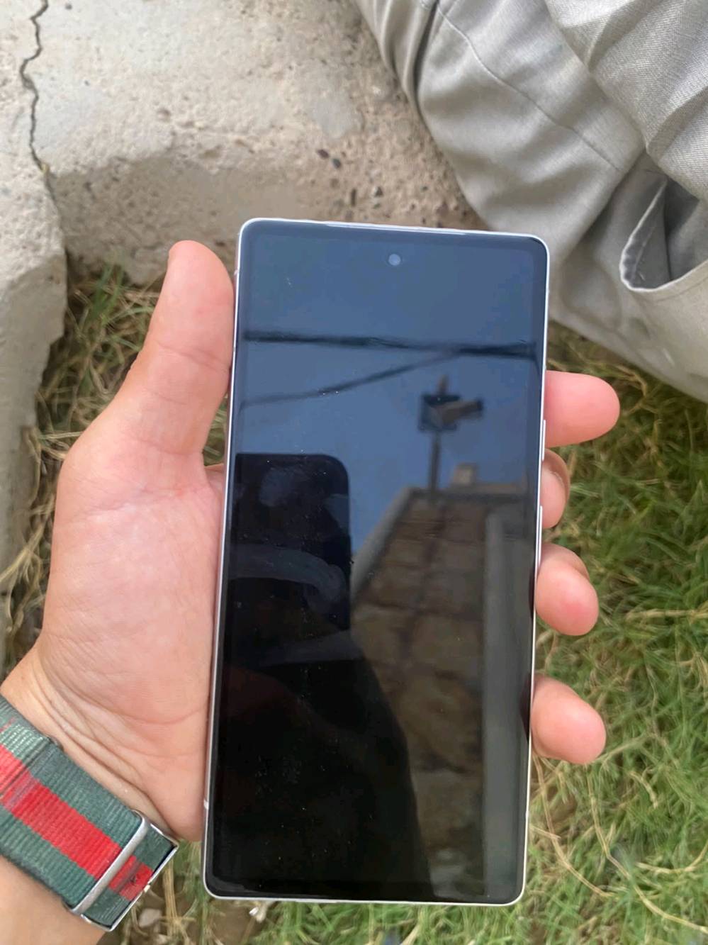 للبيع او مراوس حسب قناعة 
كوكل بيكسل 7a عملاق تصوير اقوى معالج Google Tensor G2 سلاسة بتصفح والألعاب كلش سلس ذاكرة 128 شريحة سيمكرت SlM+ شريحة الكترونية سعر 385بي مجال بسيط استفسار اتصال او واتساب ***********