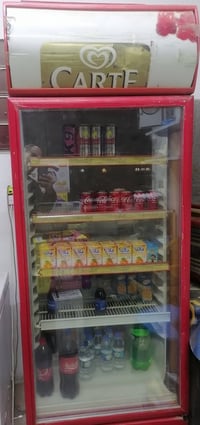 عندي براد للبيع وطنية السعر ٢٣٠الف وعارضة ٢٢٠ ٠٧٧٧٧٤٢٢٢٧٦ موصل