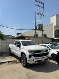 سلفرادوً 2025ماشيه  2000 بدون صبغ بدون ايرباك  LT بدون رقم  0773369561...