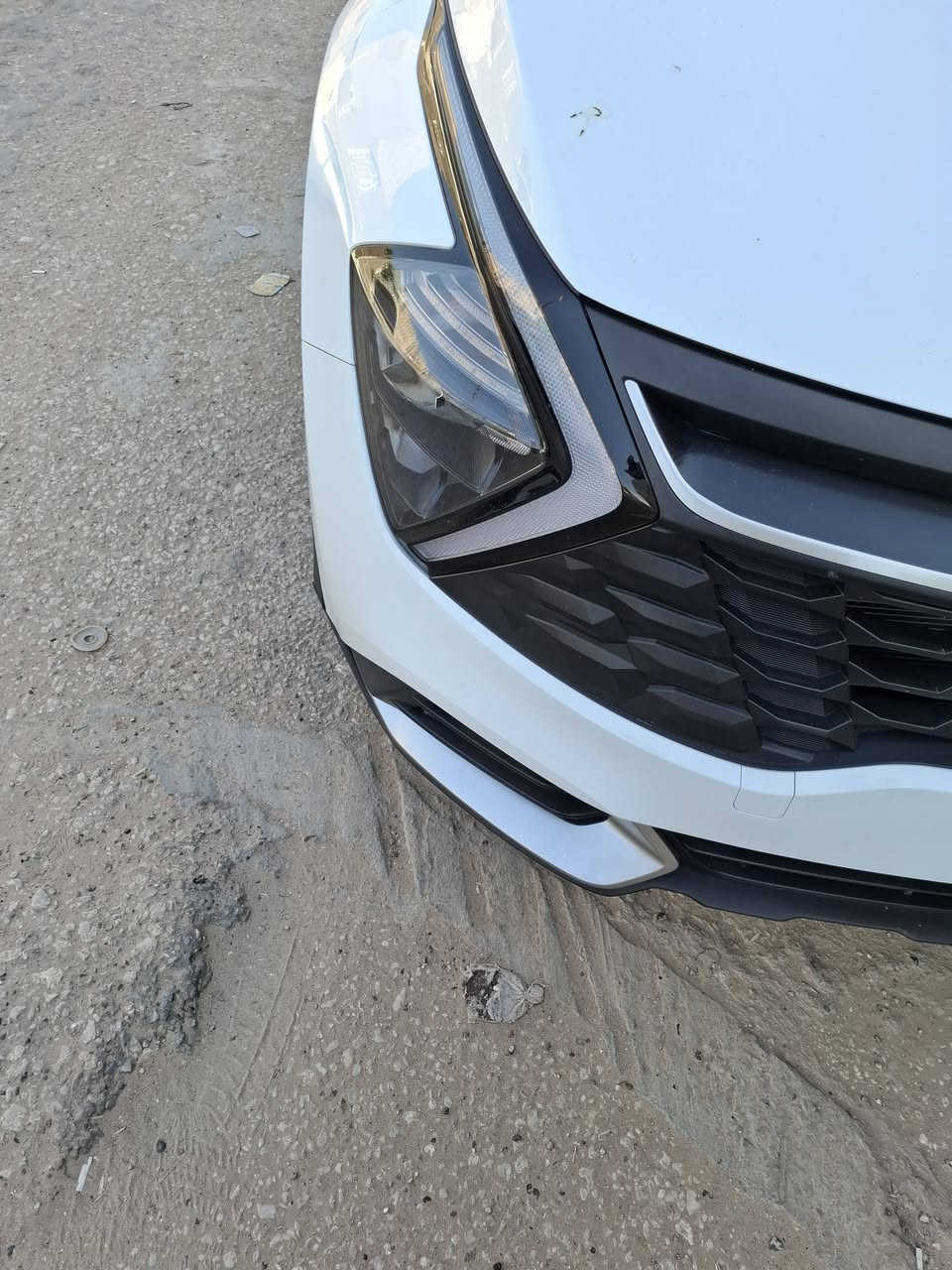 النجف الاشرف حي الجامعة( سيارة ٢٠٢٤ كيا سبورتاج خليجي نظيف جدا قماره حديد ماشيه ٤٠ الف فقط جميع المواصفات الحديثه بيه كفاله عامه ( طعجه صغيره ) على باب السائق ما تنشاف ... فاحص سونار  .اربيل .. موجوده في النجف .باسمي مداور بنفس اليوم .مطلوب( دفترين و٢٥ ورقه)  السياره مابيه صوت ناعمه موجود ورقه تفاصيل أكثر... الاتصال عبر الماسنجر او رقم الجوال .. ***********
