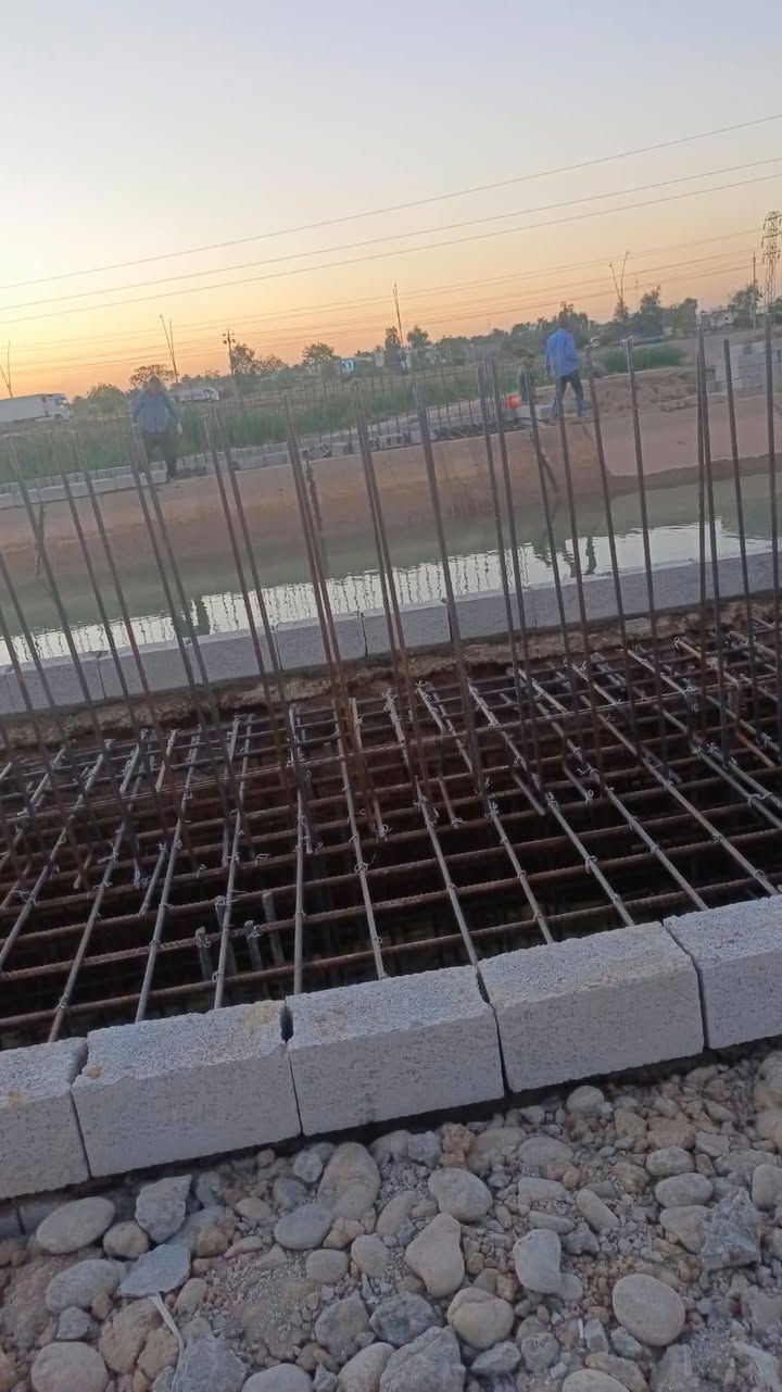 قال تعالى (وَقُلِ اعمَلوا فَسَيَرَى اللَّهُ عَمَلَكُم وَرَسولُهُ وَالمُؤمِنونَ وَسَتُرَدّونَ إِلىٰ عٰلِمِ الغَيبِ وَالشَّهٰدَةِ فَيُنَبِّئُكُم بِما كُنتُم تَعمَلونَ)التوبة/105صدق الله العلي العظيم 
الحمدلله والصلاه والسلام على رسولنا محمد وعلى ال محمد عليهم السلام ....
السلام عليكم 
بعد التوكل على الله هذا ما وصلنا اليه من أعمال في جسر البيرات بجهود الأخ عدنان البلال ومعاونيه من أهل ديالى الكرام وأن شاء الله الايام القادمة سوف تشهد صب الأكتاف في الجانبين..وهنا لا بد من الإشارة إلى أن كلفة هذا الجسر على جميع أصحاب الأراضي في المقاطعة دون استثناء..لذا نرجو التواصل معنا خدمتا للصالح العام..ومن الله التوفيق


**إذا كنت صاحب هذا الإعلان وتريد حذفه لأي سبب، رجاءا أرسل رسالة إلى الدعم الفني**