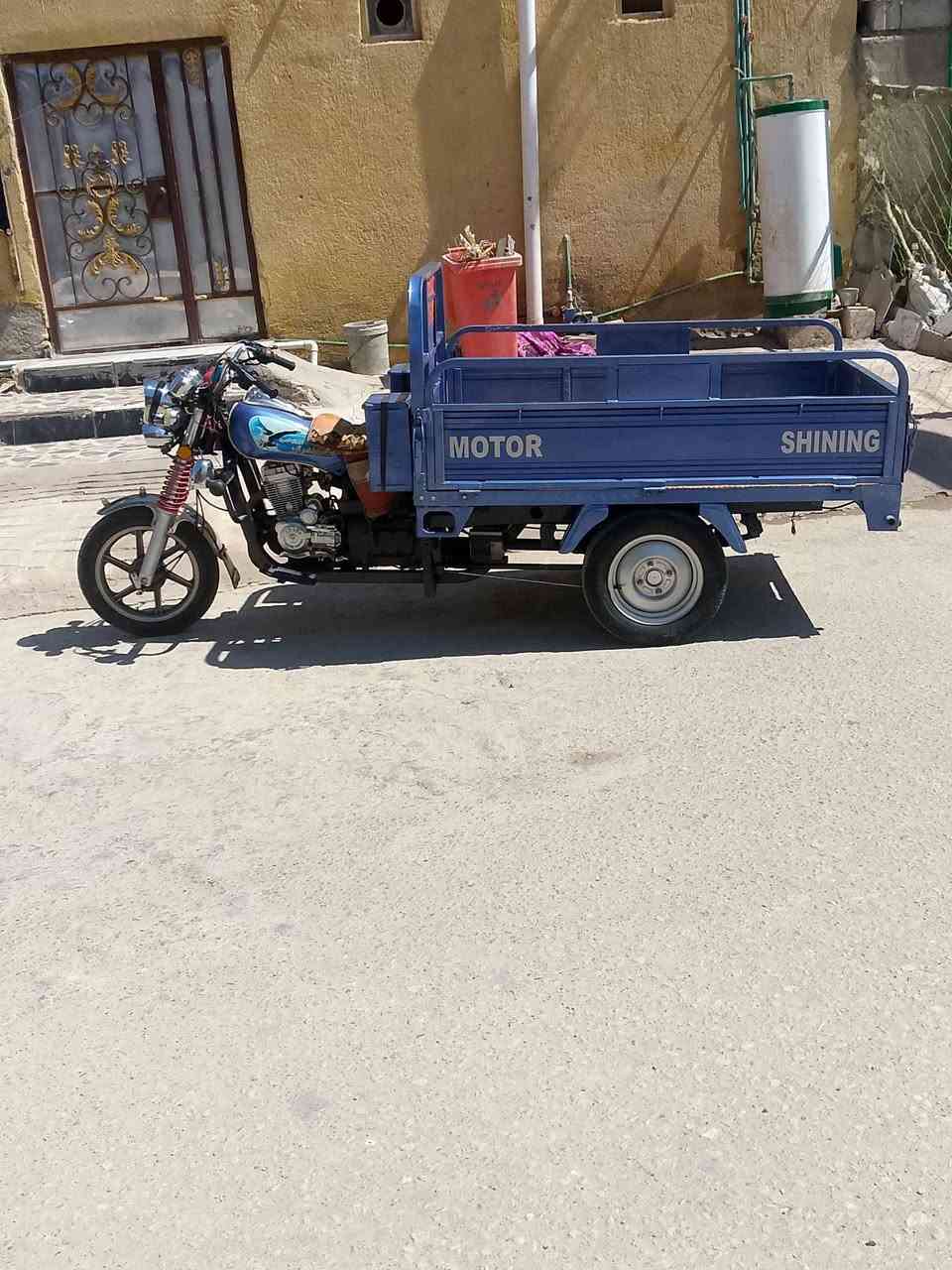 سلام عليكم شباب ستوته البيع رقم نكليزي موديل 23وعشرين محرك 150دراجه فحل المكان شاميه ***********
