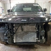 جيب كراند شيروكي لمتد 4Xe 2024  هايبرد Plug in   محرك 2.0T   بانزين + ...