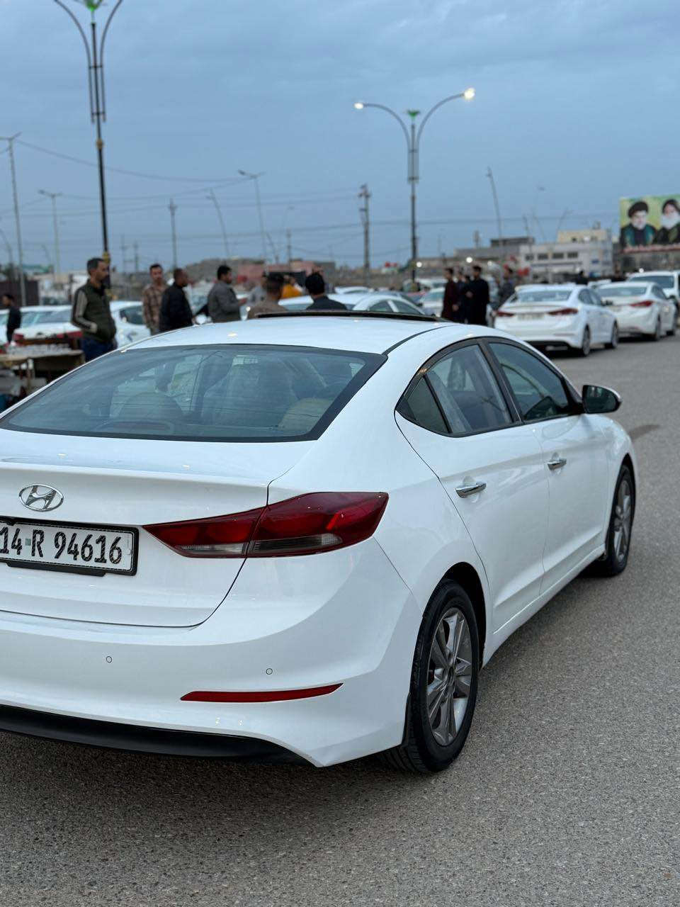 السلام عليكم النترا خليجي مديل 18 فول مواصفات فتحه حساسات مريات شفط كشنات جلد مكينه 2000  غير مكفوله من الصبغ داخل مكفول فقط خارجي مكينه كير حداده تبريد تايرات كفاله عامه اتعهد من العيب الشرعي والشواصي والغود بصره تحويل سنويه جديده هزه جديده سعر اليبيع 120 وبيها شي قليل حق الجيه *********** البصرة, العراق
