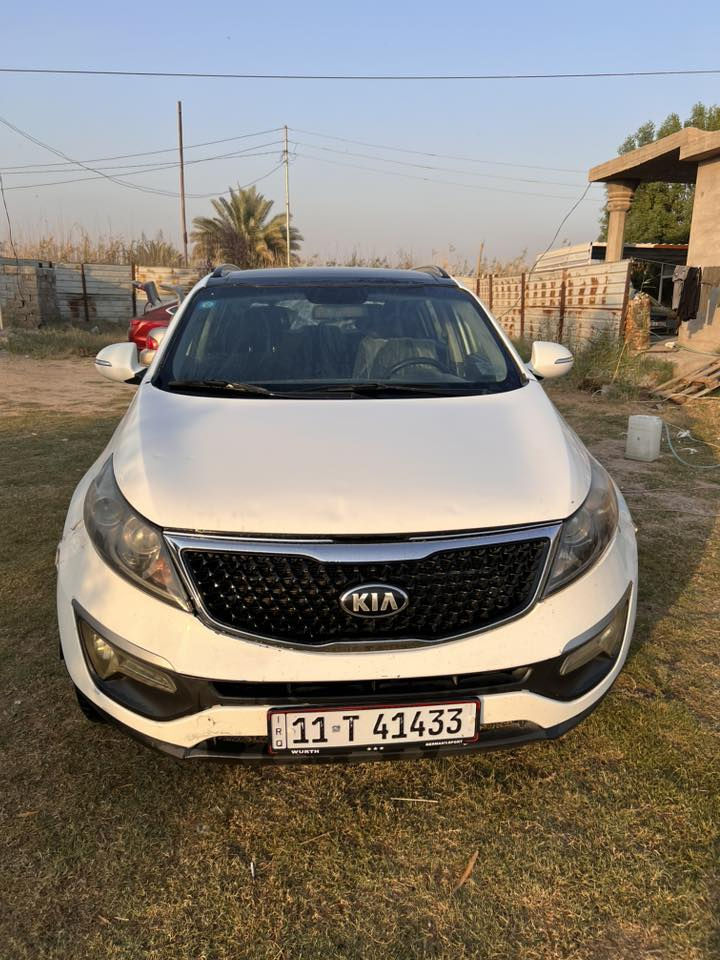 سبورتج 2013 خليجي فول عده البصمة
ماشية 156 الف 
المواصفات
1- بانوراما 
2- شاشة
3-حساسات خلفية
4- سستم اناره داخلي ع تلفون
5- جام يصعد ويه القفل 
6- هوك خلفي بلادي
7- ايكو 
8- لد نهاري 
9- اشاير بالمري
10- شاشة تبريد
11- رقم بغداد شبه مميز
12- تجوه وحاملة أكواب خلفية 
تدفئه تبريد ثلج
وباقي المواصفات معروفة
***********
سعر 120
