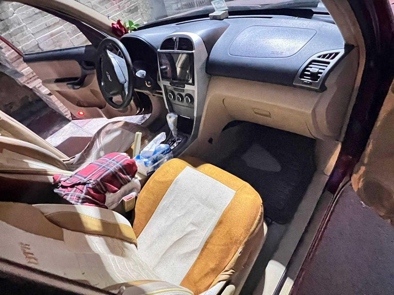 تيكو للبيع موديل 2013 كير كهربائي السيارة نضيفة جدآ وجاهزة من كلشي هزة جديدة رقم نكليزي باسمي رقمهة 
العنوان بغداد مدينة الصدر الاورفلي *********** 
السعر 65
