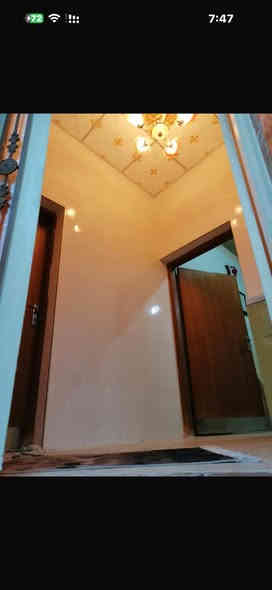 دار للبيع ٢٠٠م سعر مناسب جدا
طابوو صرف
حرية قرب السوق جدا 
درج داخلي وخارجي
طابق الاول   ٢ غرف نوم. هول. مطبخ. غرفة ضيوف.
طابق ثاني.  ٢ غرف نوم هول صحيات
سعر 160 وبي مجال 
للاستفسار *********** او *********** او زيارة المكتب ارو
