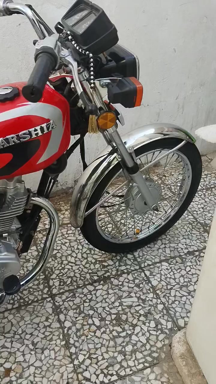 للبيع دراجه ارشا موديل 21 اوراق اصولي دراجه نضيفه وكامله كله شغال ما بيه نقص السعر 800 وبيه مجال بصيط المكان نجف بل رضويه ***********
