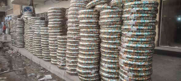 بعون الله وبركاته تم وصول تاير فيتنامي شيفه جميع القياسات وبأسعار تنافسية العنوان الديوانية محلات نقابه اللمعلمين قرب الفلكه الحجريه رقم المجمع *********** مجمع أثير الياسري
