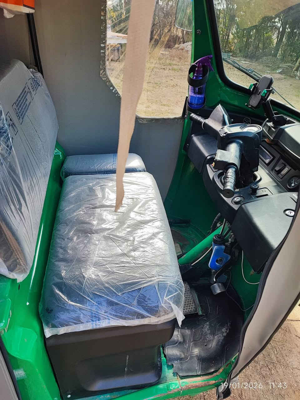 تكتك TVS موديل 21 ...ضربه خفيفه كلش باللغد..ومحركها بي تنقيص بسيط... سنويه بأسمي تحويل ثاني يوم..
سعر 6300 وبيها مجال بسيط #مكاني المحمودية 
للاستفسار الاتصال على الارقام 
‏‪‏‪***********‬‏
‏‪***********‬‏
