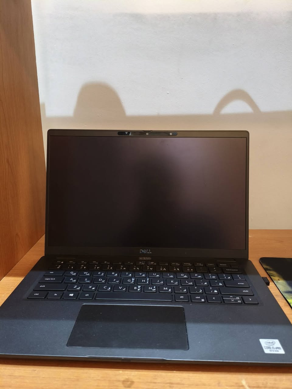 السلام عليكم 
لابتوب dell 7410 جهاز غني عن التعريف تصنيع ألياف كاربون بالكامل صارلي اسبوعين من اشتريته احتاجيت فلوسة وأريد ابيعه 
Intel Core i5-10310U

RAM:16 

256 M.2 NVMe PCIe SSD
كرت شاشه داخلي 8 گيگا 
غراضة كامله وياه ماوس و ماوس باد والجنطه والشاحن 
للأتصال ***********
المكان بغداد الجديده خلف مرور الرستمية
السعر 325
