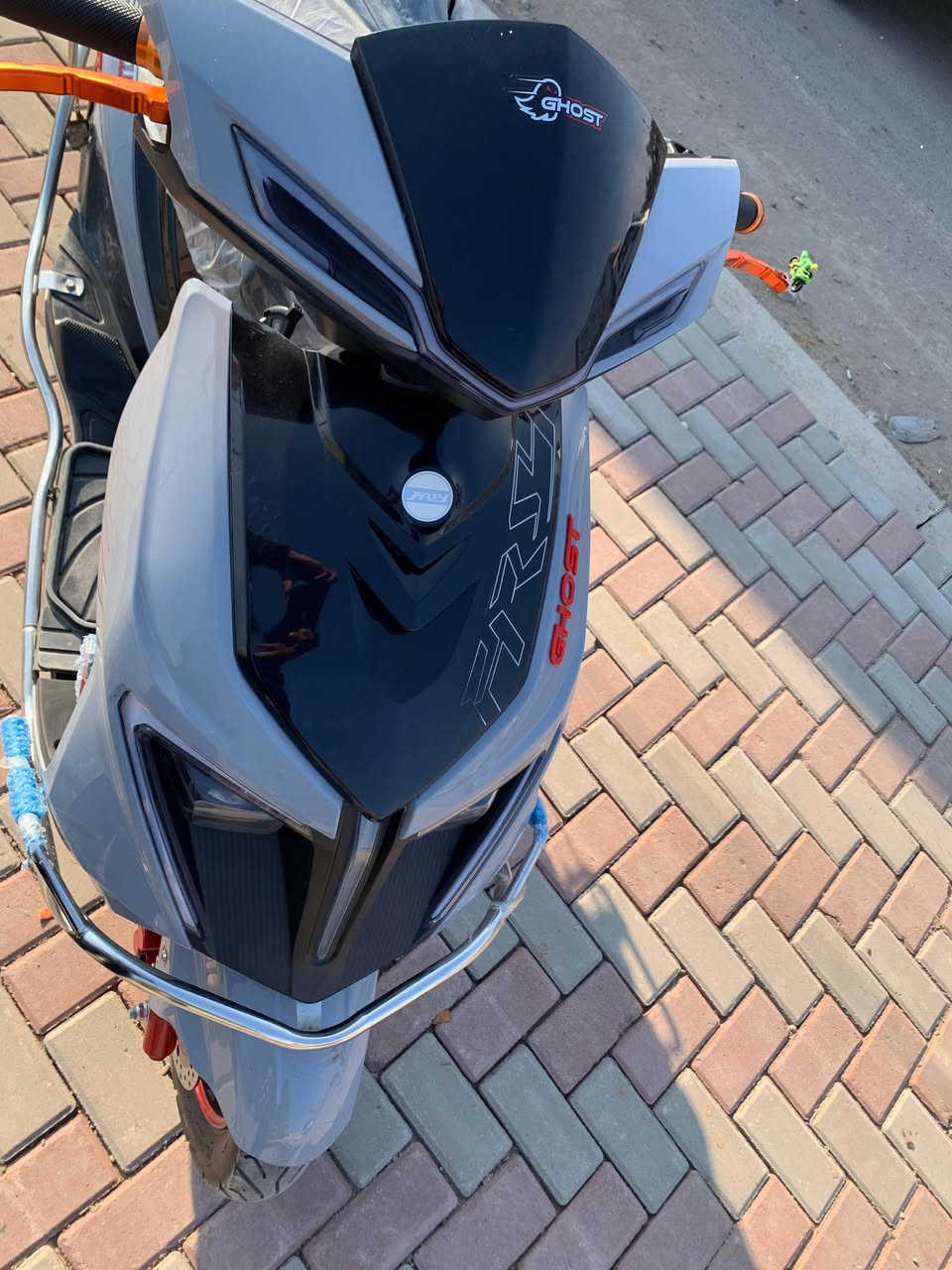 السلام عليكم
دراجه للبيع 

الموديل 2025.   ✈️

المواصفات🔥 

دبل غاز 

ويل رياضي 🔥 

يدات رياضي 

كابريتر اصلي شركه 

تشغيل عن بعد 🤫

عدسات اثنين زنون 

اشاير لدات 

لايتات لدات 

صالنصه كاتم كاربون فايبر 

محرك شرط مامفتوح 

الدراجه فول نعومه 

صار شهر من شديتها بعدها بوضع الشركة 

دراجه شرط شلعه ومعدل

دراجه للبيع 

الموديل 2025.   ✈️

المواصفات🔥 

دبل غاز 

ويل رياضي 🔥 

يدات رياضي 

كابريتر اصلي شركه 

تشغيل عن بعد 🤫

عدسات اثنين زنون 

اشاير لدات 

لايتات لدات 

صالنصه كاتم كاربون فايبر 

محرك شرط مامفتوح 
 محرك شرط ياباني مكفول كفاله عامه اي شي بي اني اخسره 
الدراجه فول نعومه 

صار شهر من شديتها بعدها بوضع الشركة 

دراجه شرط شلعه ومعدل 

واذا استان صفح نازل لم تشتغل

السعر خاص 

اتصل وادلل 

رقمي 

0782 117 6943

السعر مليون وميتين وبي مجال
