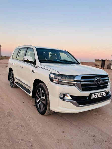 السلام عليكم 
لاندكروز للبيع 

موديل 2018 
مكينه 8 
كفاله عامه 
ام الرادار 
تخم تاير 
ضمان شركه ساز 
ماشيه 140 الف 

السعر 520
رجاءاً الي مو شراي لا يتصل 
ما متواجد على الفيس  

موقع السياره  ميسان 
الاستفسار ***********
تحويل او وكاله
