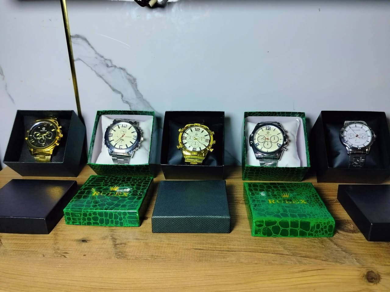 توفرت لدى اكسسورات الملك ساعات كشخة وتجنن وعطور بثباتيه تدوم 24 ساعه بارخص الأسعار توصيل لباب بيتك ما عليك غير تطلب وتدلل


**إذا كنت صاحب هذا الإعلان وتريد حذفه لأي سبب، رجاءا أرسل رسالة إلى الدعم الفني**