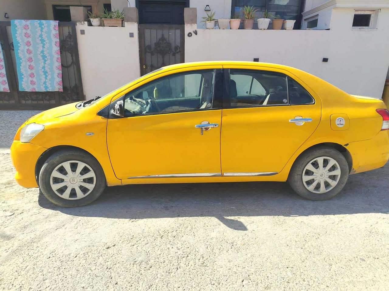 يارس موديل ٢٠٠٩خليجي مشروع وطنن رقم بغداد بسمي ميكنه مال كندي ١٦ تدفا تبريد شغالضررها قطعتين وبيها تصفيه مكنات مكينه شرط كير بي صفنه سعر ٧٥ بي مجال ***********
