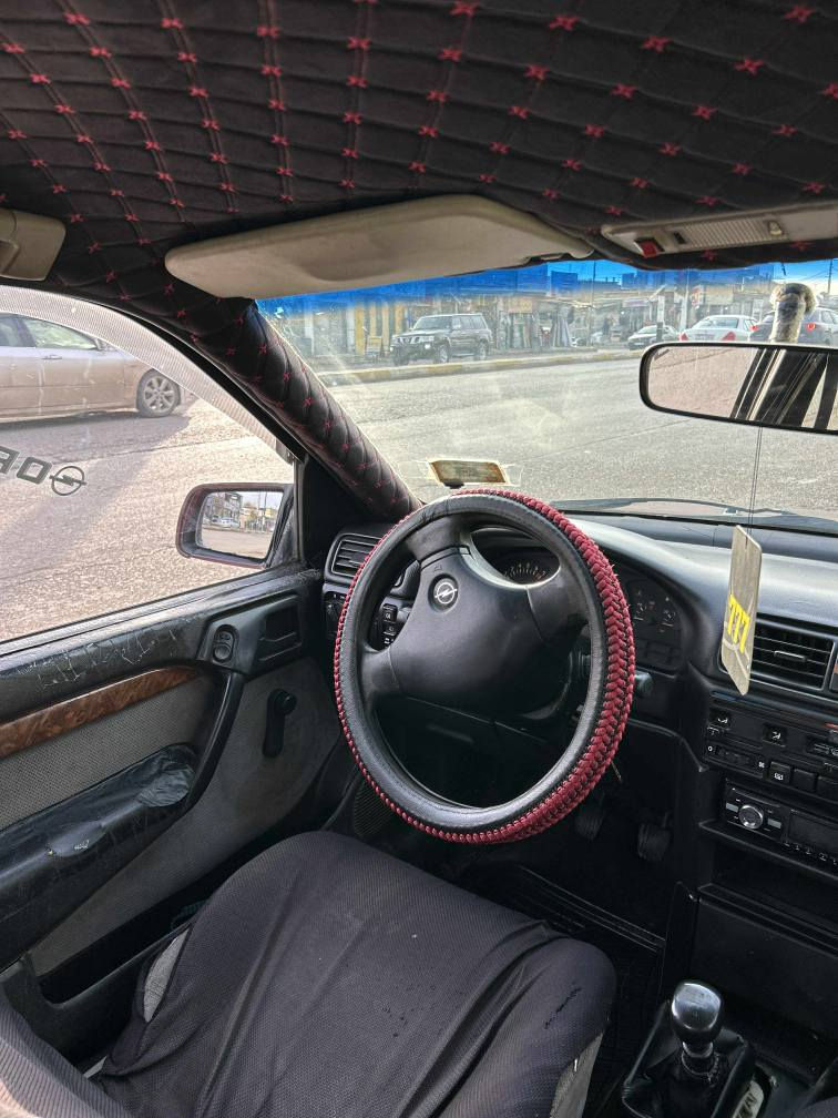 بەناوی خوای گەورە
ئۆپڵ مۆدێل 1992مەکینە 20 ئاڕمی پلاستیکی سلێمانی بێ دەعمو لێرداوی abs قوفڵ مەرکەزی(28 $) گەڵاو مەعمەلە  شوێن سەیدسادق ژ.م *********** السليمانية, العراق
