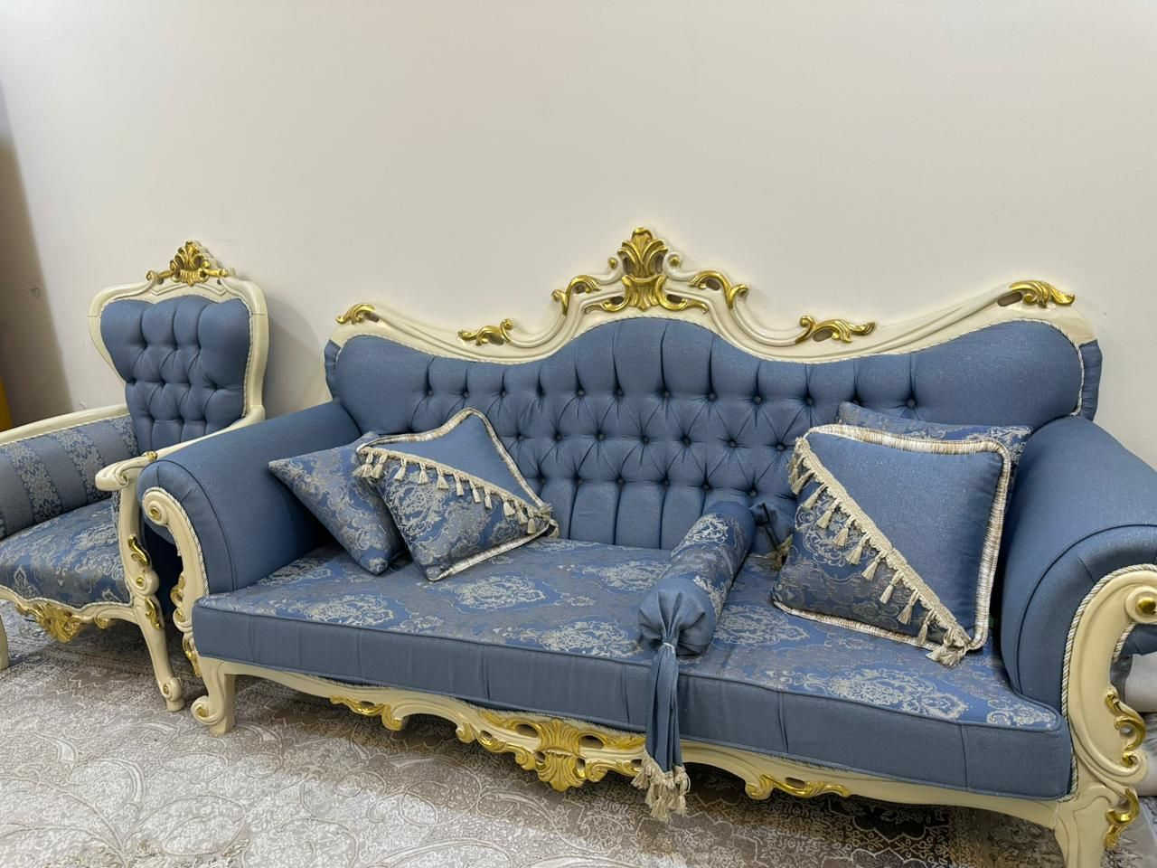 تخم تركي مودرن كلاسك عشر مقاعد
من ميلانو  ماخذته  بمليونين وربع 

قبل شهرين
نظافة فوول
اريده مليون وربع
شراي تعال خاص 
رجاءا موشراي لاتكسر بحلال الناس

 المكان الكراده


**إذا كنت صاحب هذا الإعلان وتريد حذفه لأي سبب، رجاءا أرسل رسالة إلى الدعم الفني**