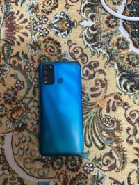 مبايل مستعمل بي فطور بشاشه سعره 50 وبي مجال بسيط مكاني بغداد حي الامين...