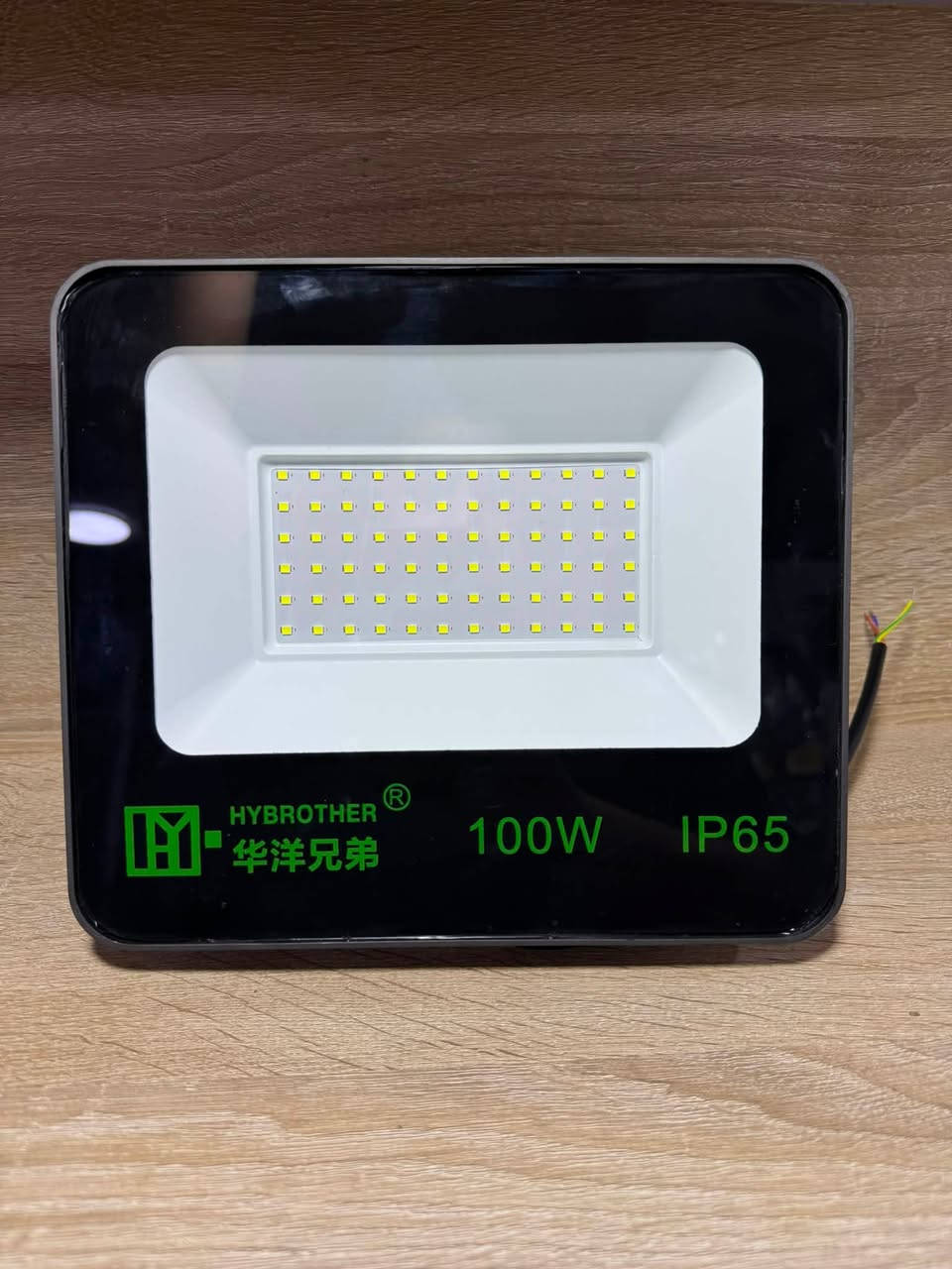 عرض خاص اصحاب المحلات
جملة الكناني 

تم وصول بلوجكتر 100 واط 

تعبئة الكارتون 20 ق 

متوفر بكميات كبيرة 

سعر  القطع   كميات  من 5 ك 4150 

سعر القطعة بلكارتون  4500

العنوان بغداد حي العامل شارع السكلات 

بغداد الشورجة باب الاغا 

رقم الهاتف 

***********
