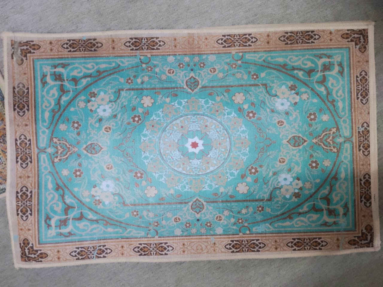 بەرپێ 50*80 بەچوار ڕەنگ بەردەستە نرخی4چواردانە 5000پێنج هەزار     ناونیشان سلێمانی سەرچنار بەرامبەر مزگەوتی مەشخەڵان


**إذا كنت صاحب هذا الإعلان وتريد حذفه لأي سبب، رجاءا أرسل رسالة إلى الدعم الفني**