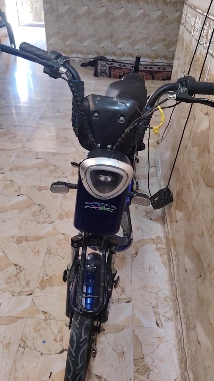 دراجه شحن  للبيع  السعر 150  بطاريه وحده كبيره
بيها بلوتوث  4 نمر سرعتها 99


**إذا كنت صاحب هذا الإعلان وتريد حذفه لأي سبب، رجاءا أرسل رسالة إلى الدعم الفني**