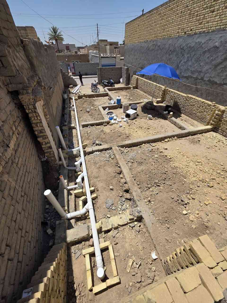 اللهم صلي على محمد وآل محمد 
السلام عليكم..
جانب من عمل مجاري داخل الغراف 

عبدالله رسول للتاسيسات الصحيه والكهربائيه 
***********
