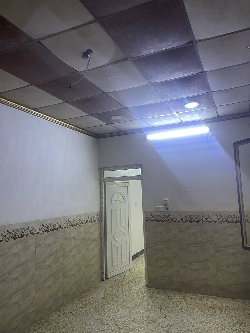 اسلام وعليكم دار للا يجار 100 متر 
يارمجة الشرقية الأولى قرب علي نهيبة 
***********
