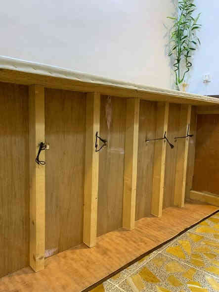 ديوان 7 أمتار مع ميز وسطي جديد السعر 375 الف للاستفسار الاتصال على رقم ***********.  05717383703 محلات أبو محمد قرب كاس الصبايا
