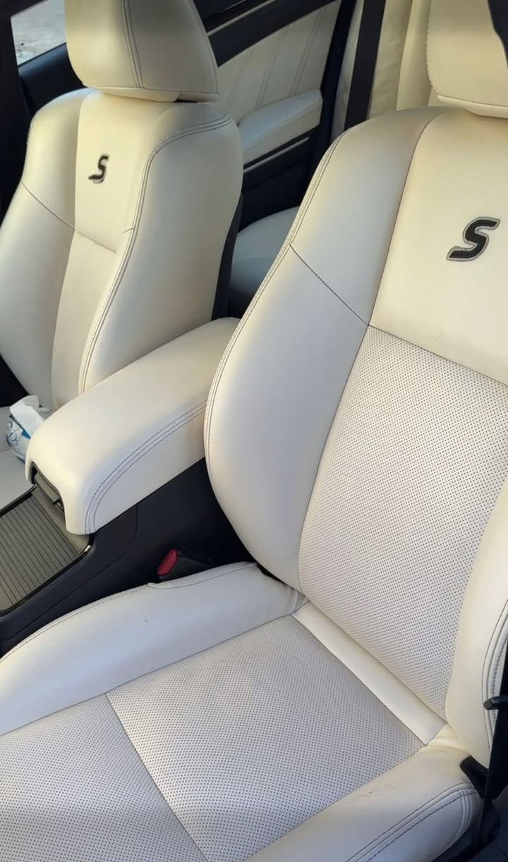 اوباما 2022 ماشيه 54 وكاله هارلم  السعر 32 
رقم اربيل فول للاخير برده داخل ابيض 
بدون صبغ فقط كم مكان بيها بارد 
مكان بغداد الجديده جبار ابو الشربت 
***********
