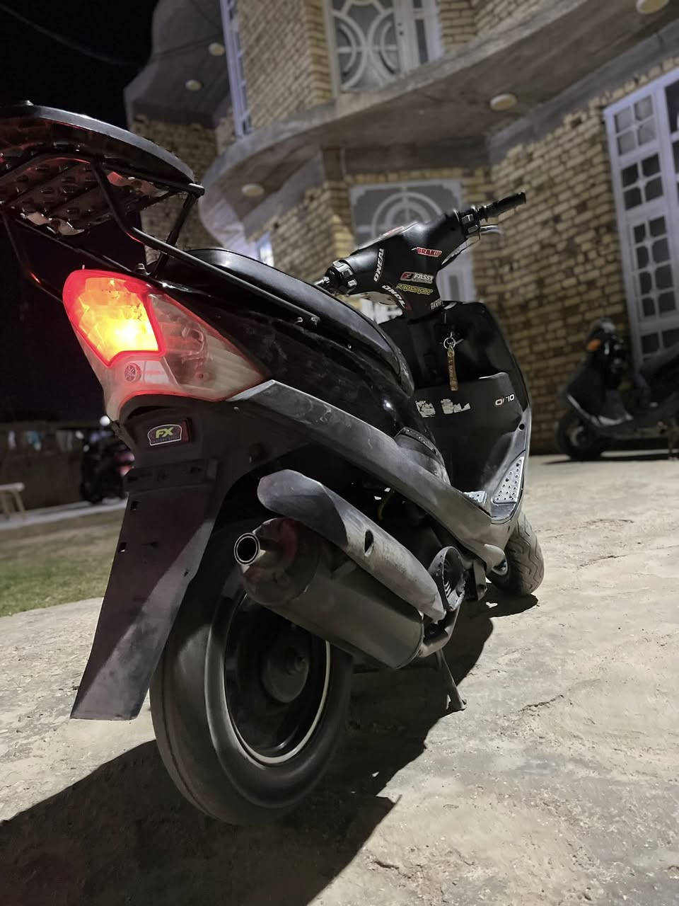 سلام عليكم ، ماكس عدلة للبيع نضافة 100‎%‎ شغالة كلها اشاير لايت سرعة 120 بلادي 49 نشاط يخبل. سعر 520 وبيها مجال تدلل  (***********)
