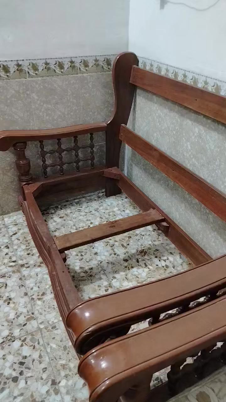 تخم زان خشب ثقيل سبع مقاعد خشب صاج
المكان شارع المدرسي


**إذا كنت صاحب هذا الإعلان وتريد حذفه لأي سبب، رجاءا أرسل رسالة إلى الدعم الفني**