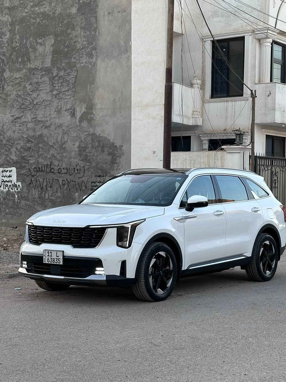 KIA SORENTO HYBRID 2024
📍السيارة موجوده في بغداد

كيا سورنتو  هايبرد 2024 

المسافة المقطوعه 19 الف كم

اللون .ابيض

محرك. 1600 تيربو 

استيراد خاص زيرو على ايدي

مرقم بغداد باسمي

                  ======= الاضافات👇👇 ======

   داتا شو 

شاشة كبيره نفكيشن 

رادار امامي

مانع انزلاق  

بصمه تشغيل  

 دبل كاميرا خلفيه  

تشغيل عن بعد سياره   

كراسي كهرباء   

كراسي 7 راكب 

مثبت سرعة

تحكم ستيرن

شاحن وايرلس

هاند بريك كهربائي

حساسات خلفيه + اماميه  

جنط 19 

باب خلفي كهرباء 

اضويه امامي زنون LED

اضويه خلفيه LED

كشافات LED

نظام GPS+خرائط 

كندشن مركزي امامي او خلفي 

وبلوتوث 

مدخل USB+ AUx 

السعر ٣١٠ورقة وبيه مجال بسيط 

التواصل على واتس*********** 

او اتصال على ***********

